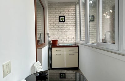 Alquiler de amplios apartamentos de 2 habitaciones, 55 m², en el distrito de Tomis Nord, Constanța, Rumanía